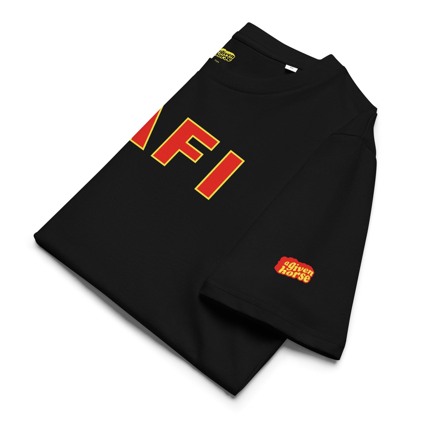 Zwart T-Shirt met de tekst 'FAFI', ontwerp door De Zwarte Markt en verkrijgbaar bij cadeauwinkel 'A Given Horse'. Gevouwen.
