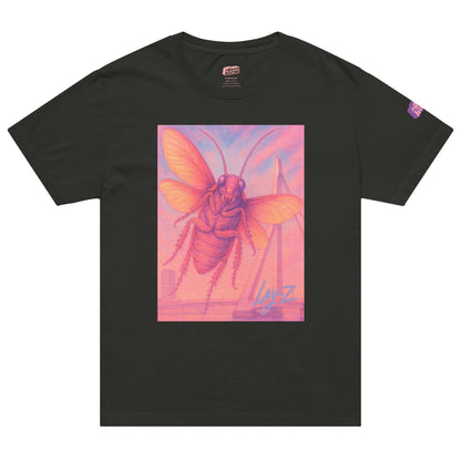 Zwart T-Shirt met een afbeelding van een kakkerlak voor de Erasmusbrug, ontwerp door Lay-Z en verkrijgbaar bij cadeauwinkel 'A Given Horse'. Voorkant.