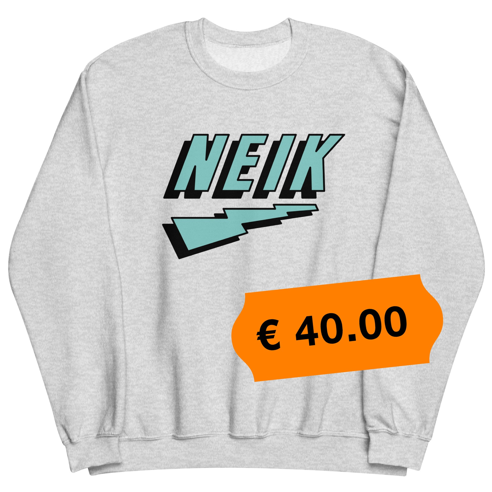 Lichtgrijze trui met het NEIK logo, ontwerp door De Zwarte Markt en verkrijgbaar bij cadeauwinkel 'A Given Horse'. Voorkant, prijs.