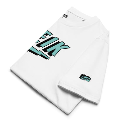 Wit T-Shirt met het NEIK logo, ontwerp door De Zwarte Markt en verkrijgbaar bij cadeauwinkel 'A Given Horse'. Gevouwen.