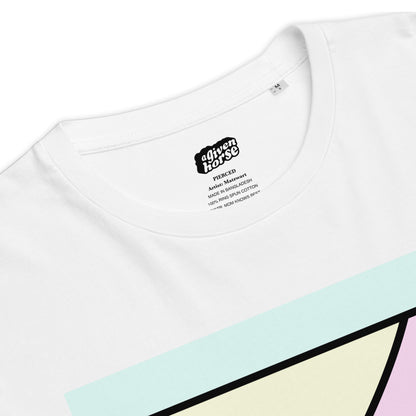 Wit T-Shirt met een afbeelding van een tepelpiercing, ontwerp door Matzwart en verkrijgbaar bij cadeauwinkel 'A Given Horse'. Detail.